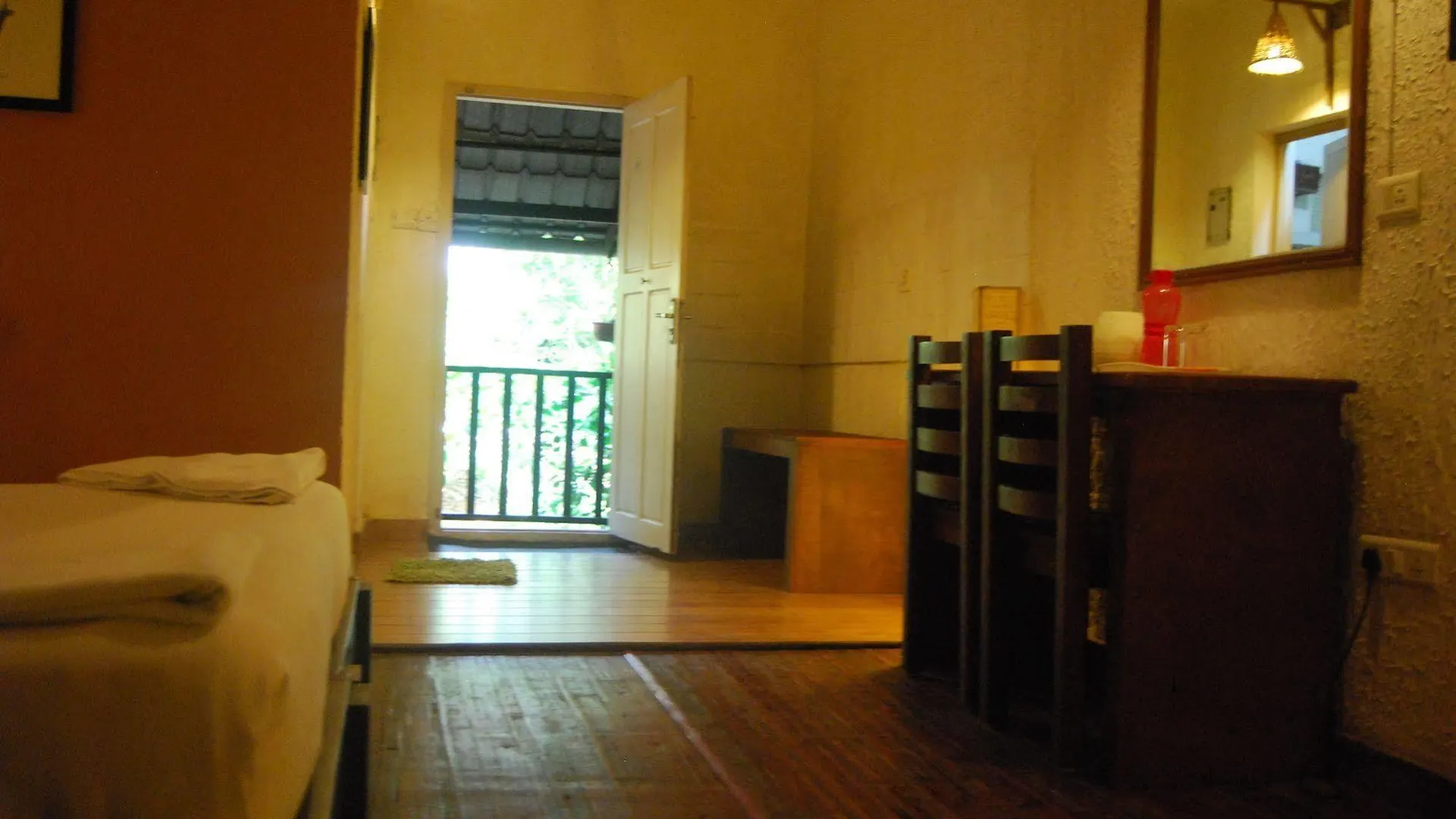 Greenspaces B&B Муннар